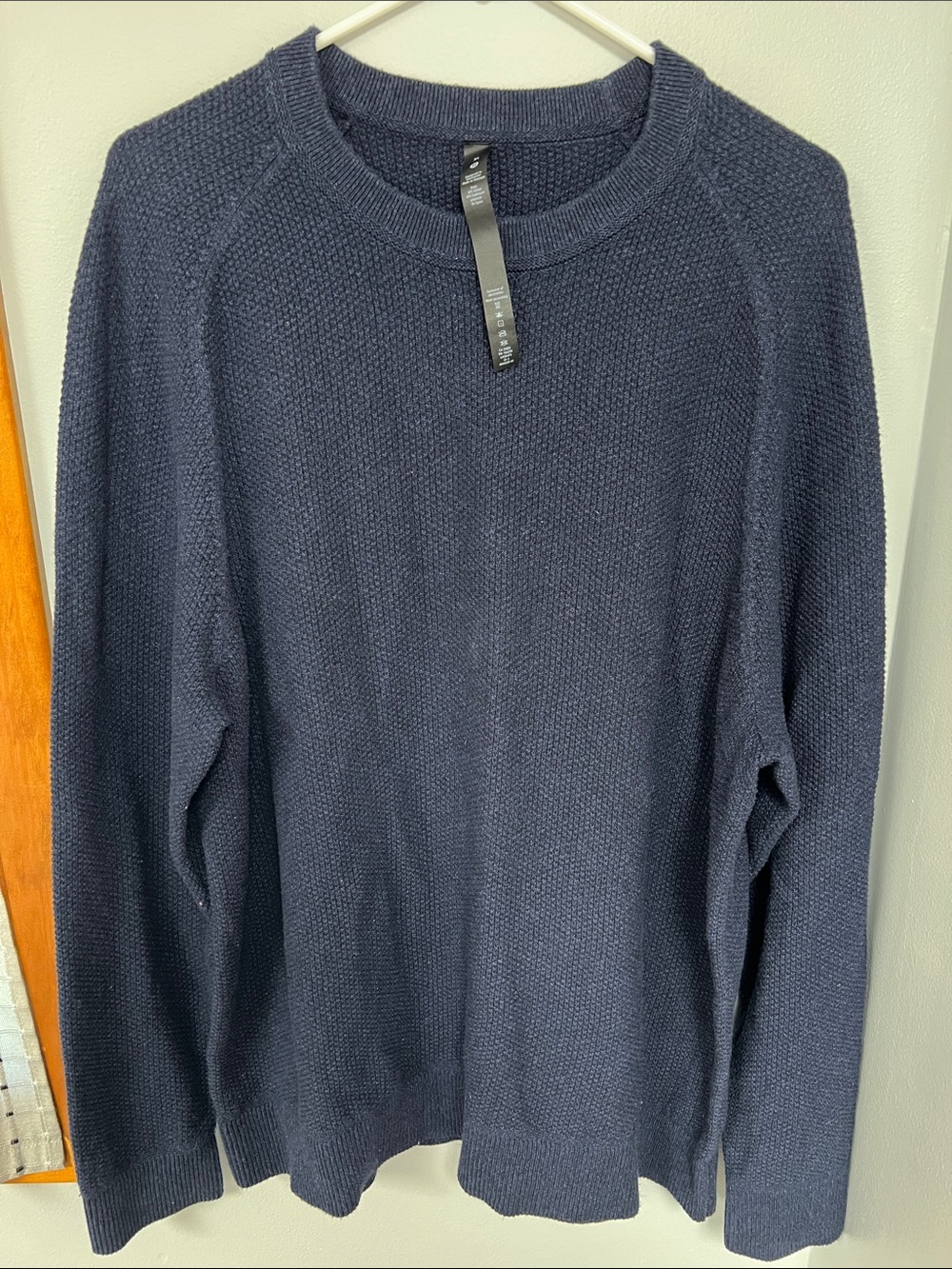 Classic Men's Crewneck Sweater - Navy